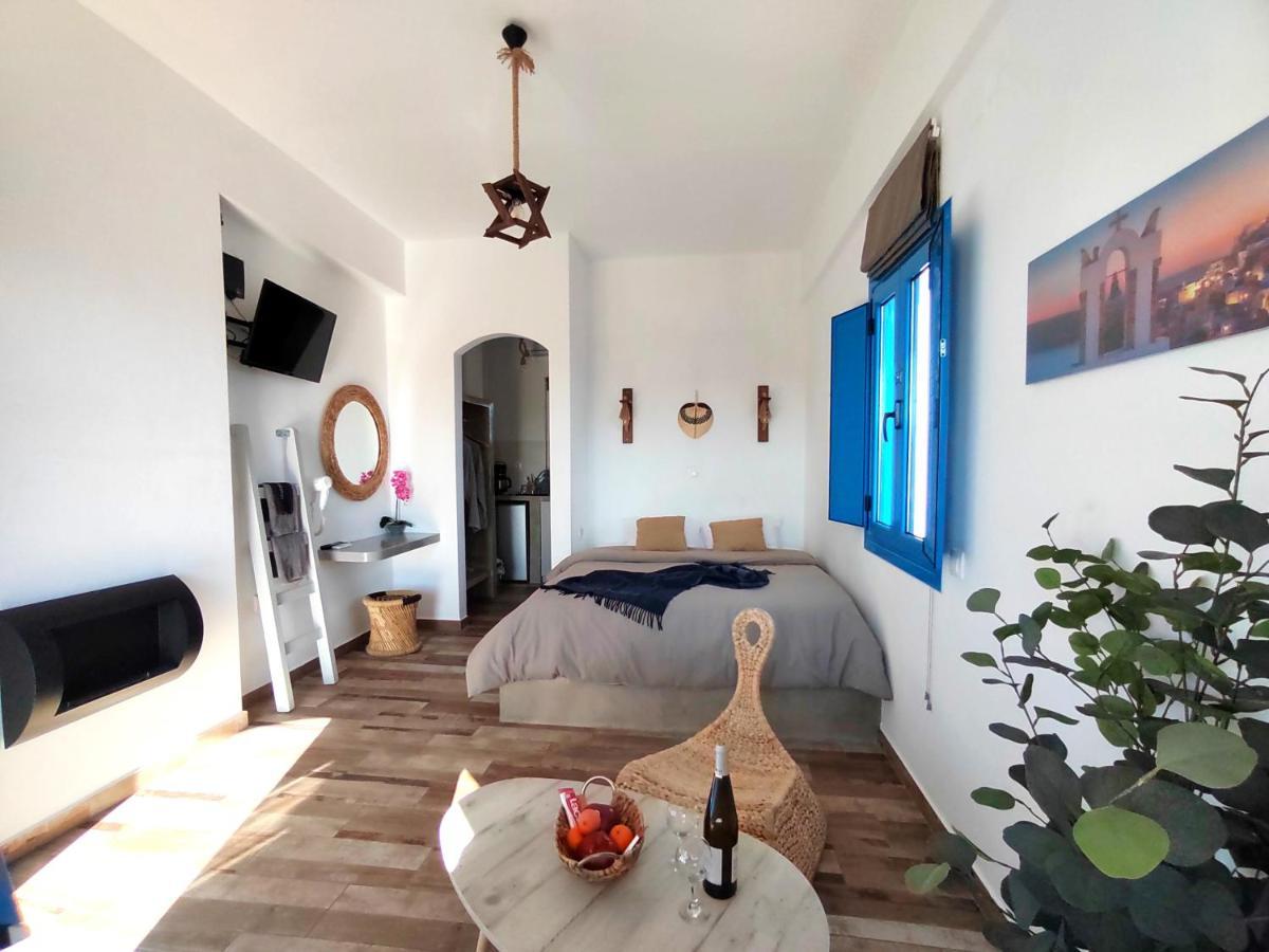 San Constantino Boutique Villa Fira  Exterior photo