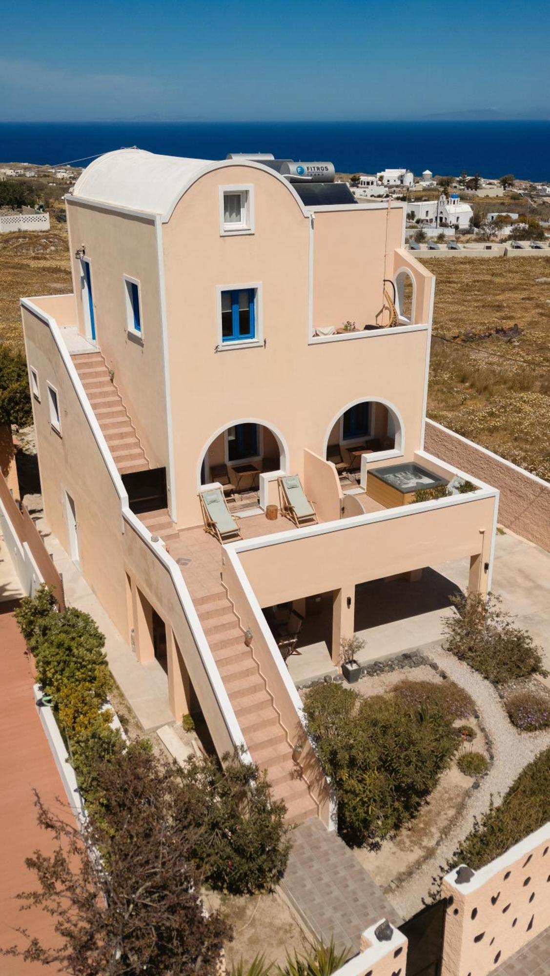 San Constantino Boutique Villa Fira  Exterior photo